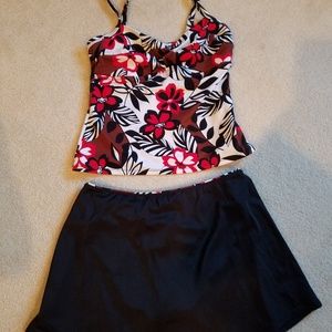 Two Piece Croft & Barrow Tankini with Skirt 10